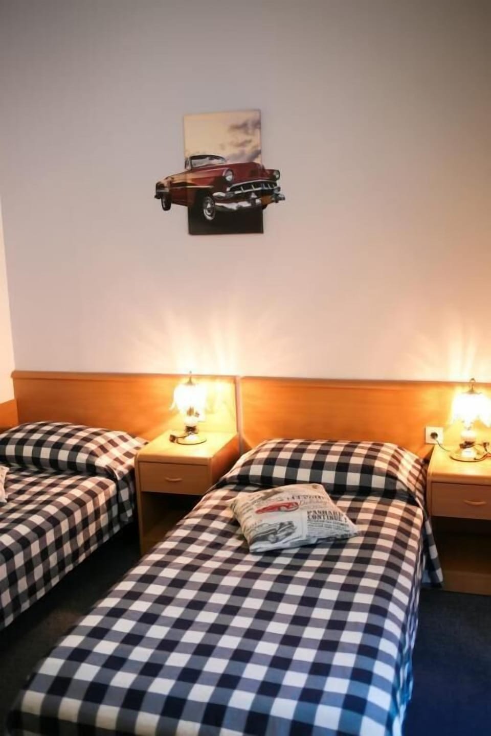 Double or Twin Room, Non Smoking | Desk, WiFi (free)