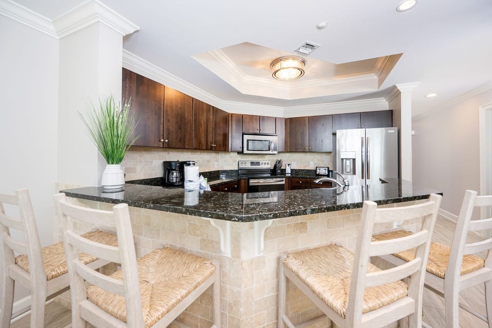 Condo, 3 Bedrooms | Private kitchen | Coffee/tea maker, fridge, oven