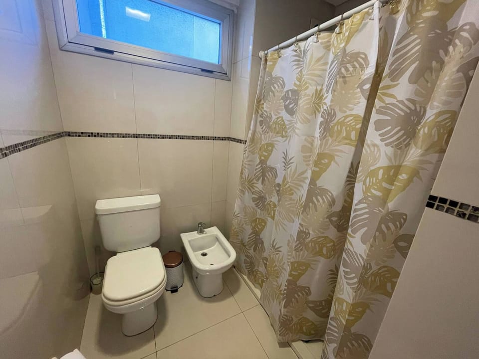Apartment, 1 Bedroom, Accessible, Smoking | Bathroom amenities