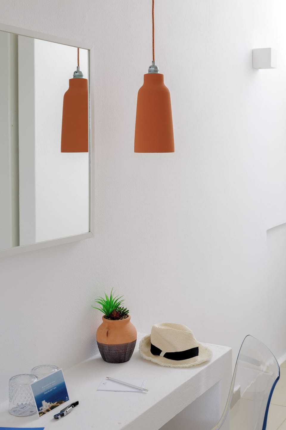 Studio (Faros) | In-room safe, desk, soundproofing, iron/ironing board