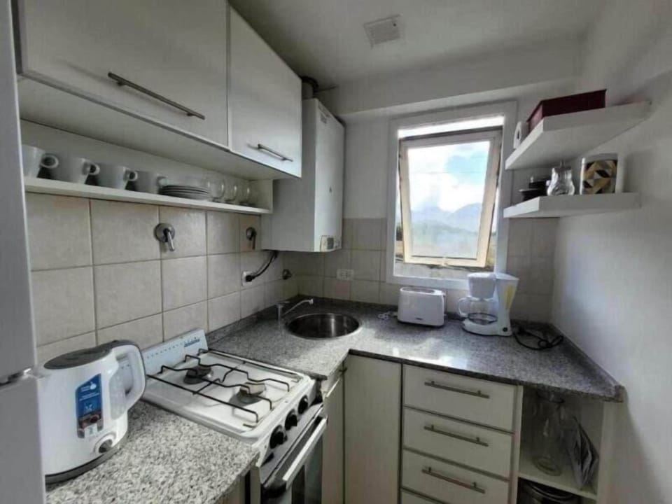 Apartment, Balcony, Mountain View | Private kitchen