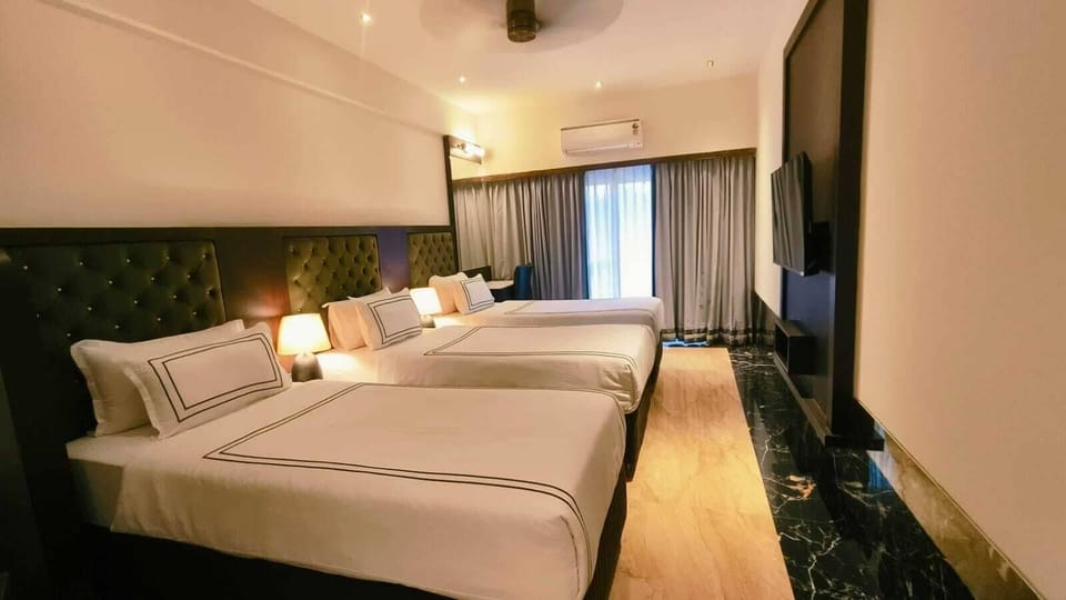 Deluxe Triple Room, Balcony | Premium bedding, desk, laptop workspace, WiFi (free)
