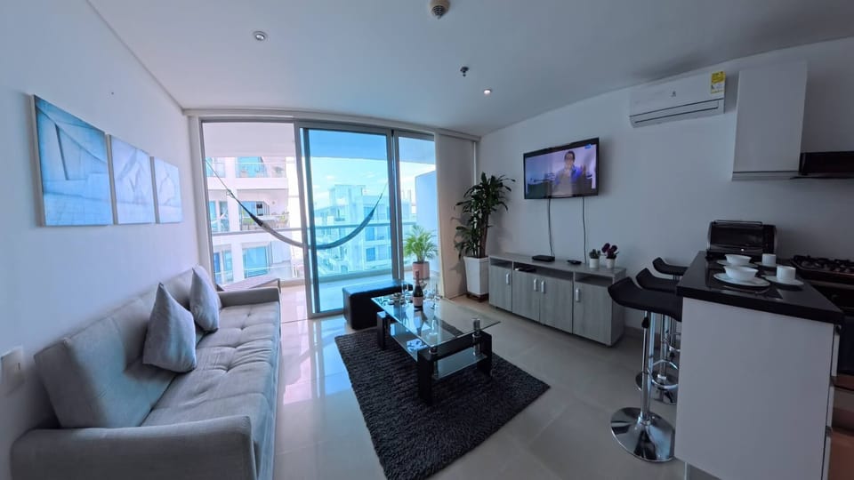 Apartment, 1 Bedroom, Accessible, Balcony | Living room