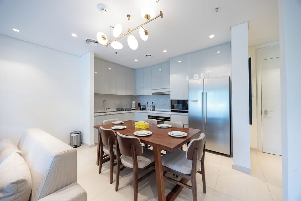 Apartment | Dining