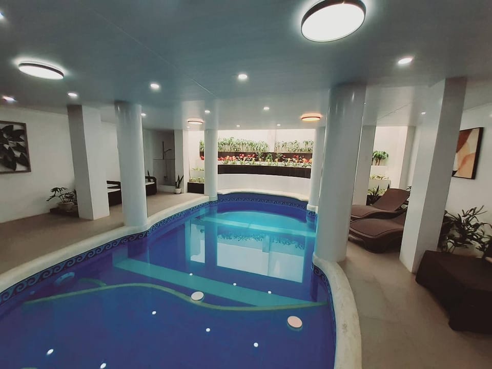 Avana Hills Tagaytay Manor - London Apartment in Tagaytay