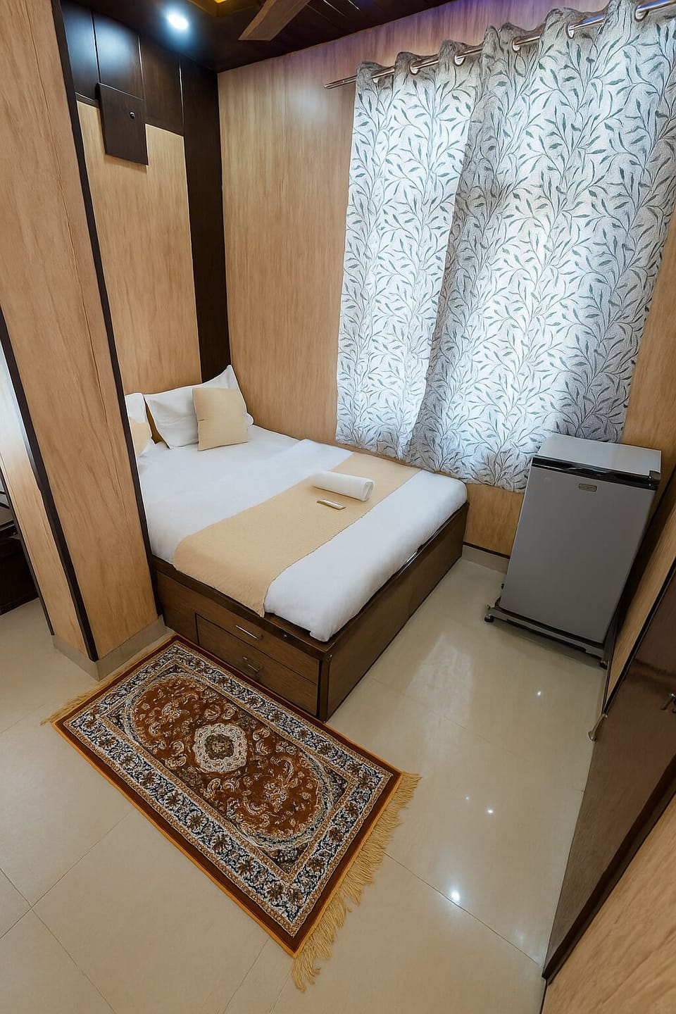 Double or Twin Room, Garden View | Desk, laptop workspace, WiFi (free)