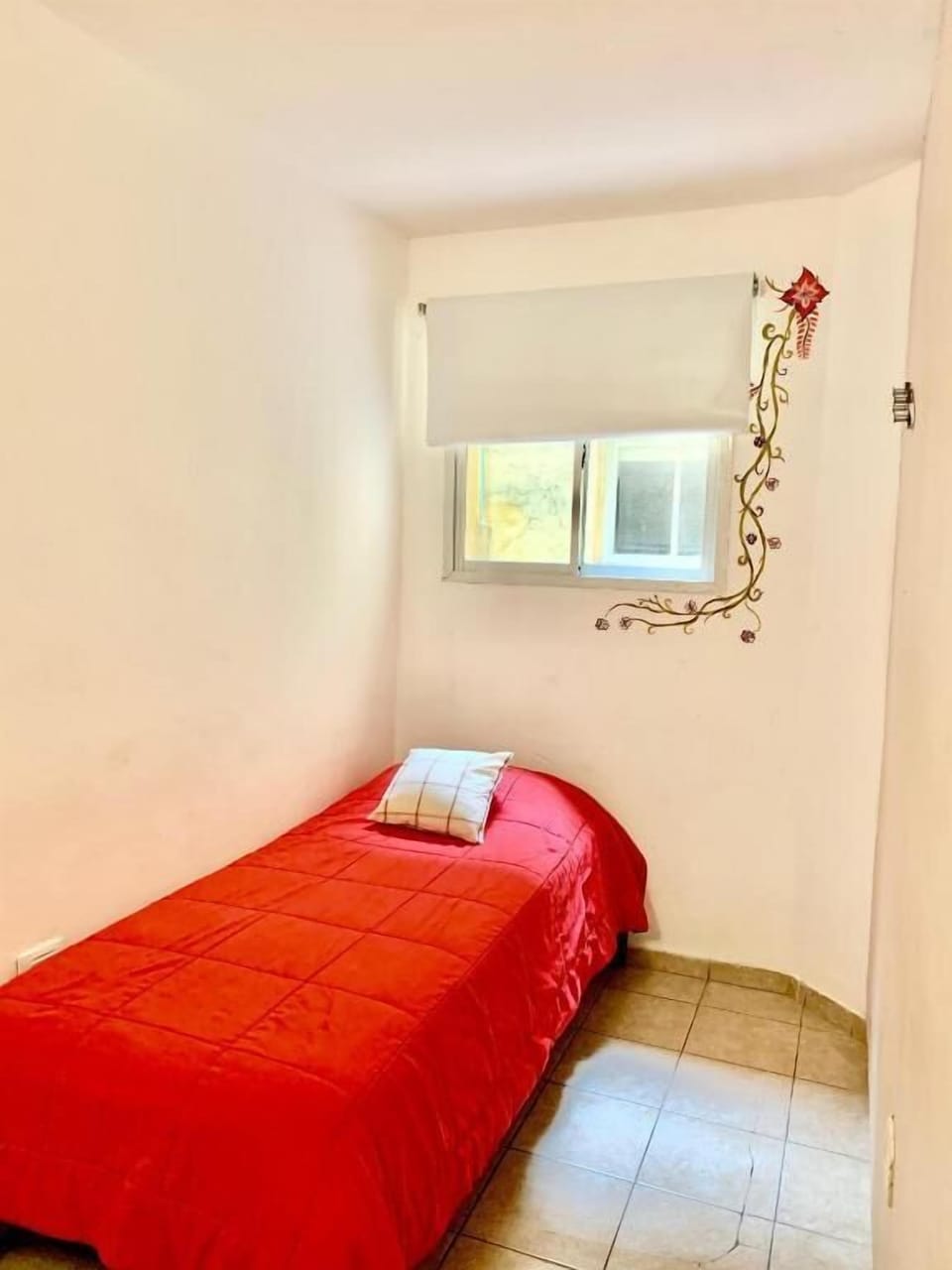 Standard Single Room | WiFi (free), bed sheets