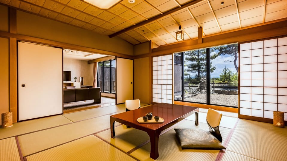 Superior Japanese Western Style Room with Open-air Bath, Non-Smoking | In-room safe, desk, iron/ironing board (on request), WiFi (free)