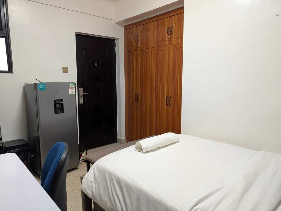 Classic Studio, City View | Desk, laptop workspace, iron/ironing board, WiFi (free)