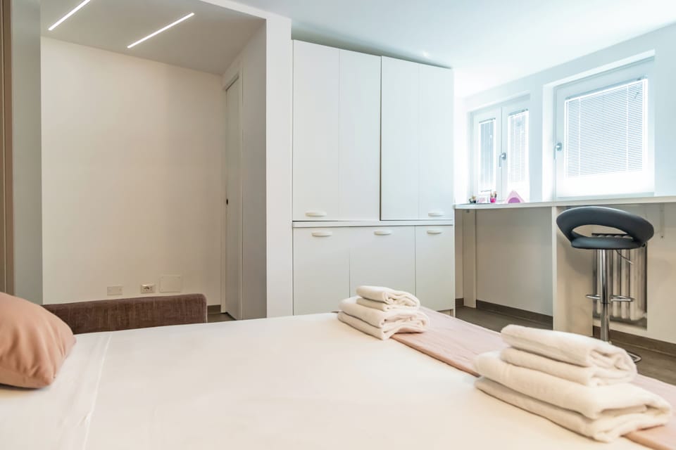 Apartment, City View | Iron/ironing board, WiFi (free)