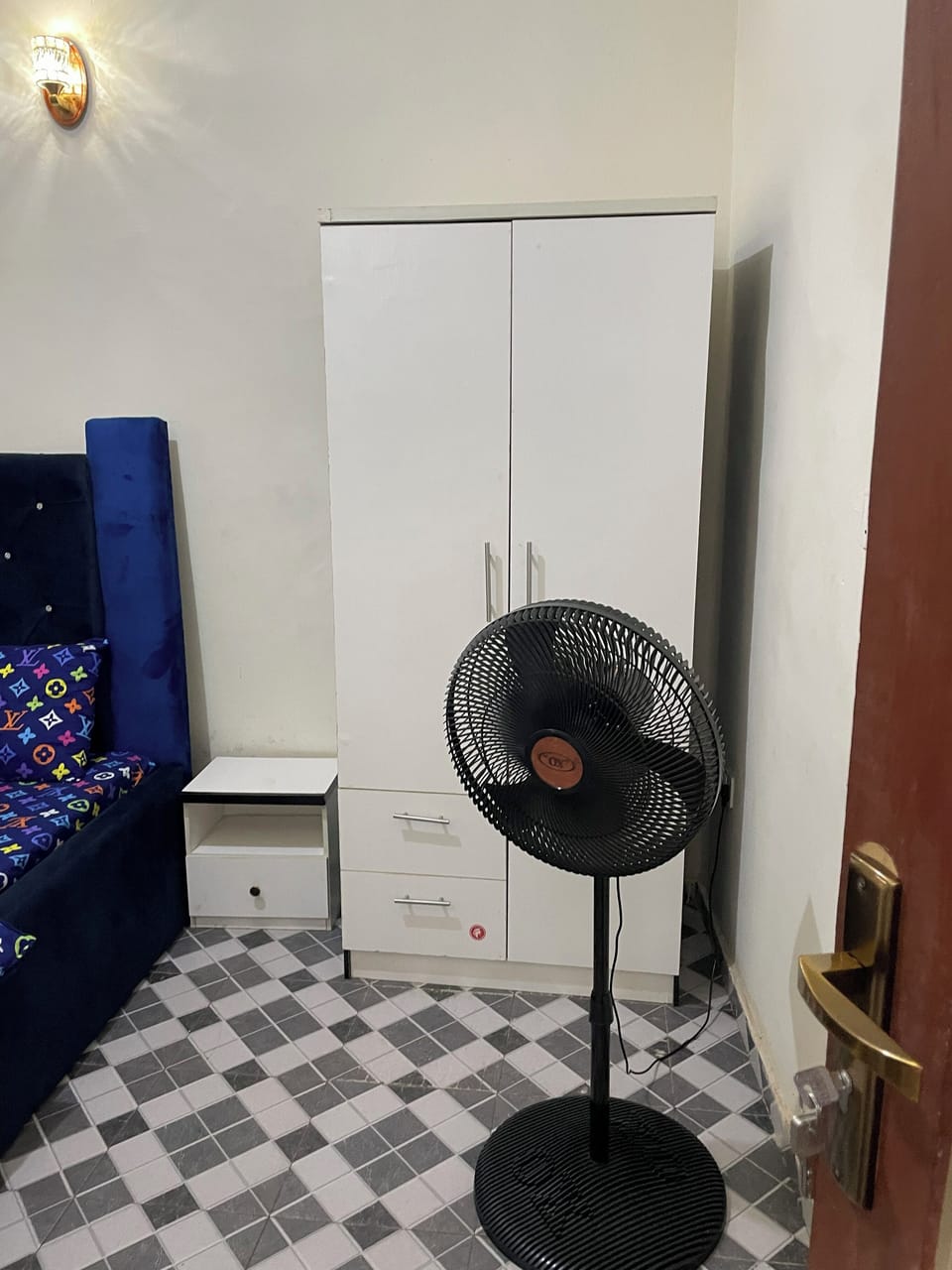 Economy Apartment | Interior