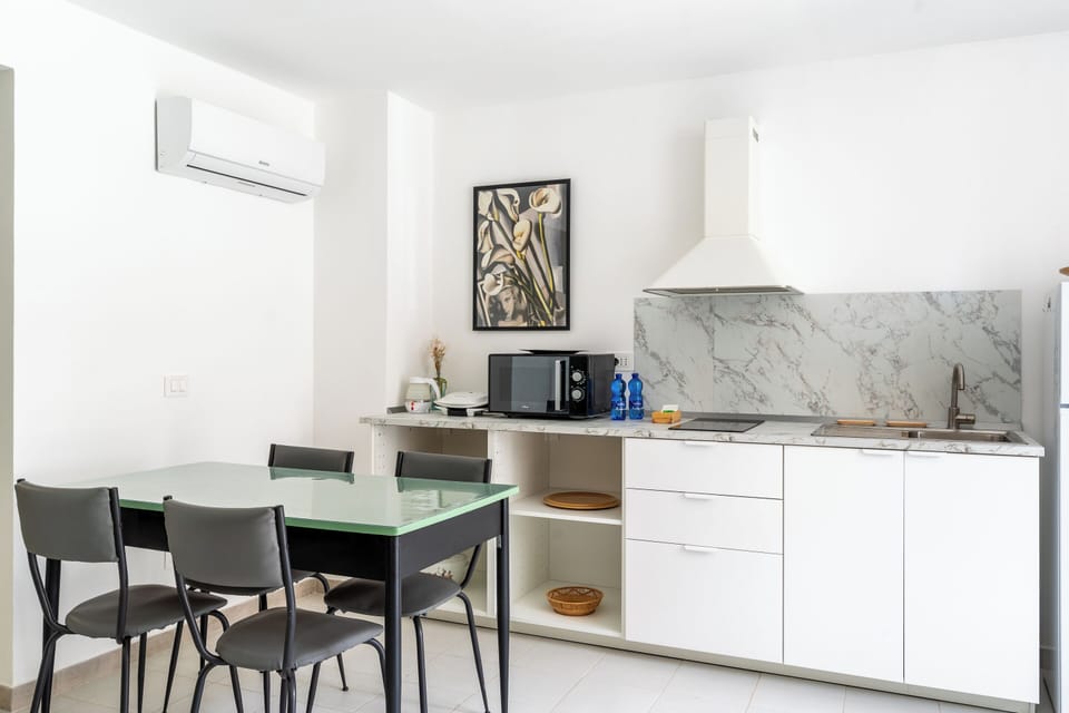 Apartment | Dining