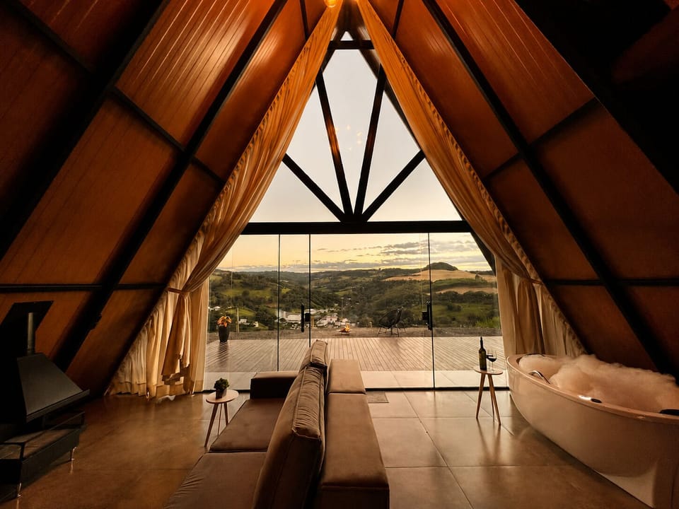 Basic Chalet, Hill View | Living area