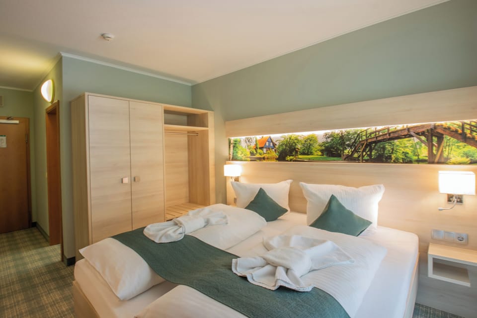Comfort Double Room | Premium bedding, desk, blackout drapes, WiFi (free)