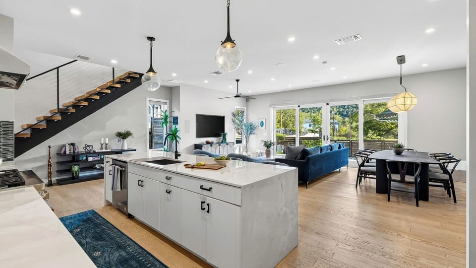 House (4 Bedrooms) | Interior