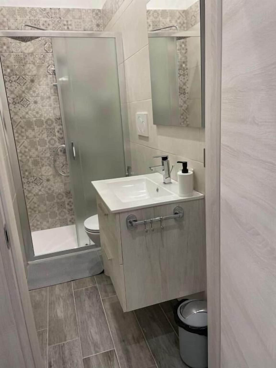 Deluxe Double Room, Balcony, City View | Bathroom | Shower, hair dryer, towels, toilet paper