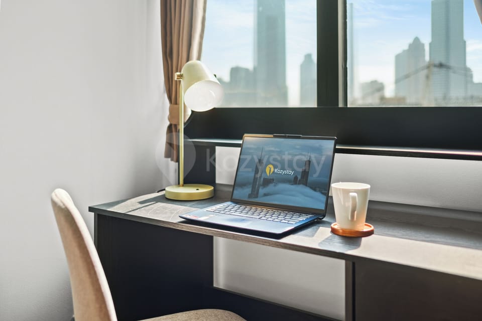 Apartment, 2 Bedrooms, City View | In-room business center