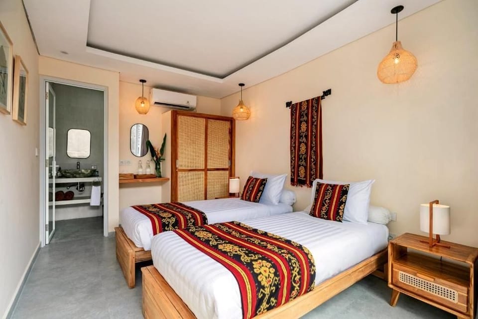 Standard Double or Twin Room, Balcony, Garden View | WiFi (free)