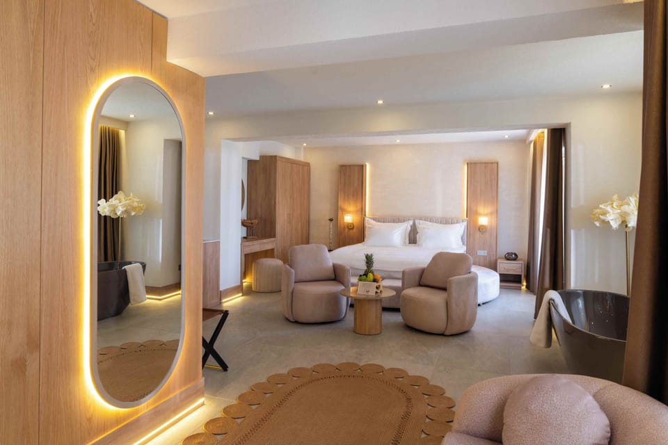 Executive Room, Garden View | Minibar, cribs (free), WiFi (free), bed sheets