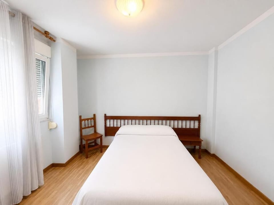 Classic Double Room | Desk, WiFi (free)