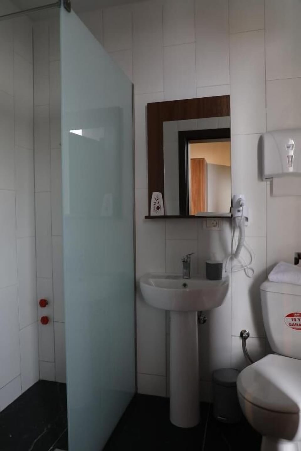 Free toiletries, hair dryer, towels, shampoo