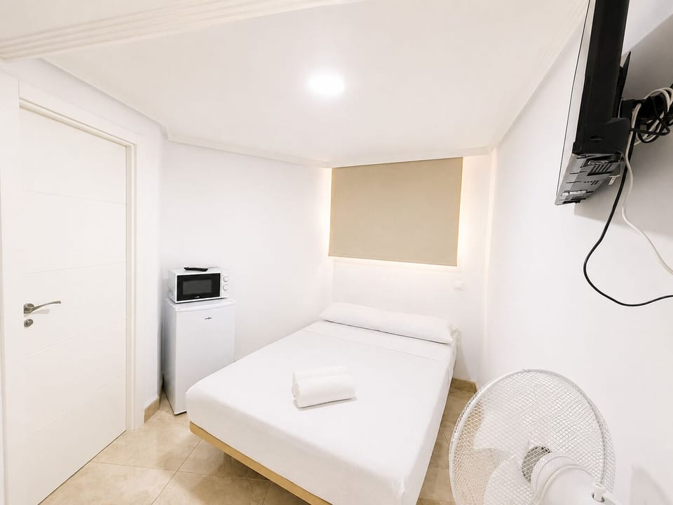 Basic Double Room | WiFi (free)