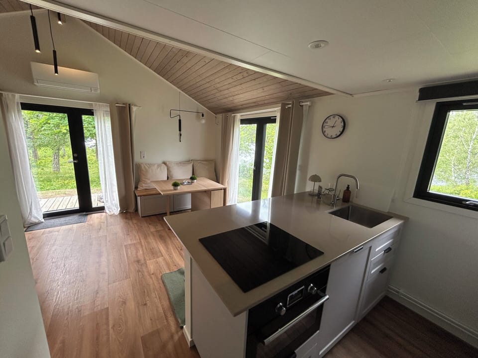Premium Cabin | Private kitchen | Freezer
