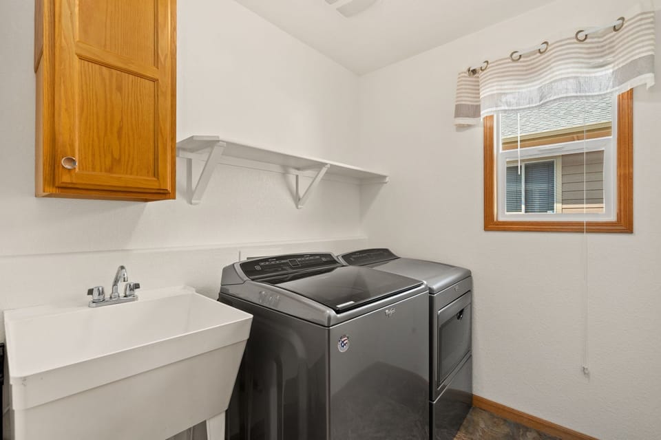 House, Multiple Beds, Garden View (The Gathering Place) | Laundry
