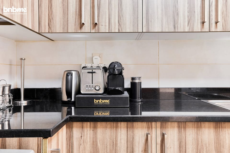 Superior Apartment, Pets Allowed | Private kitchen | Espresso maker, coffee/tea maker, electric kettle
