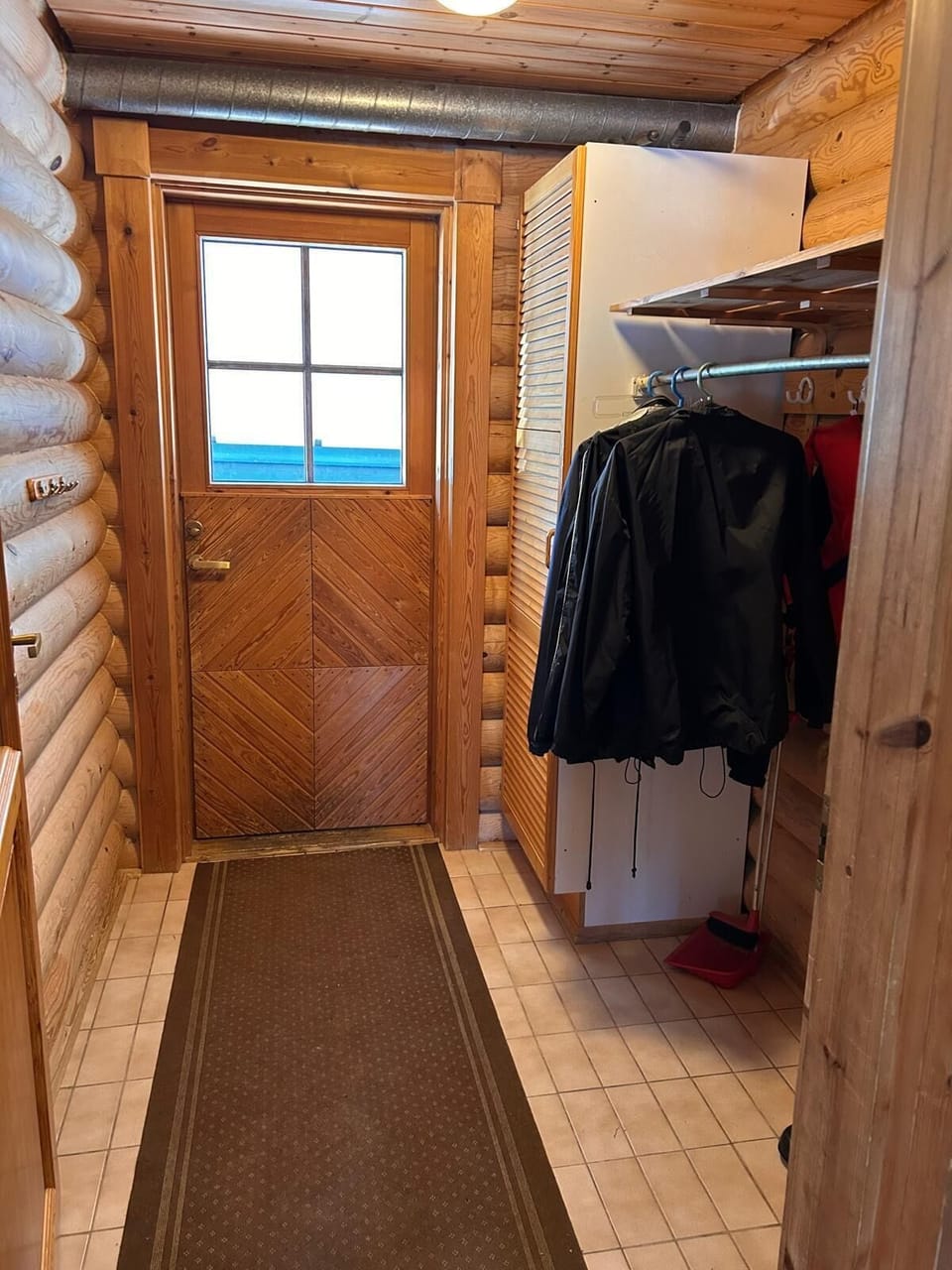 Comfort Cabin, 3 Bedrooms, Lake View, Lakeside | Interior