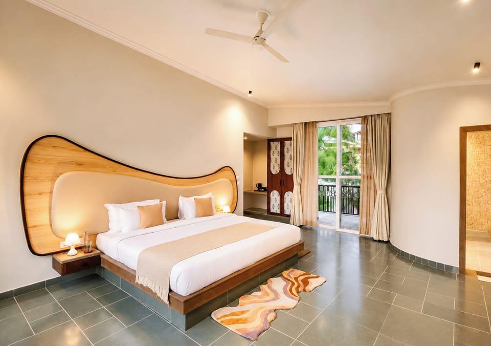 Deluxe Double Room | Iron/ironing board (on request), WiFi (free)