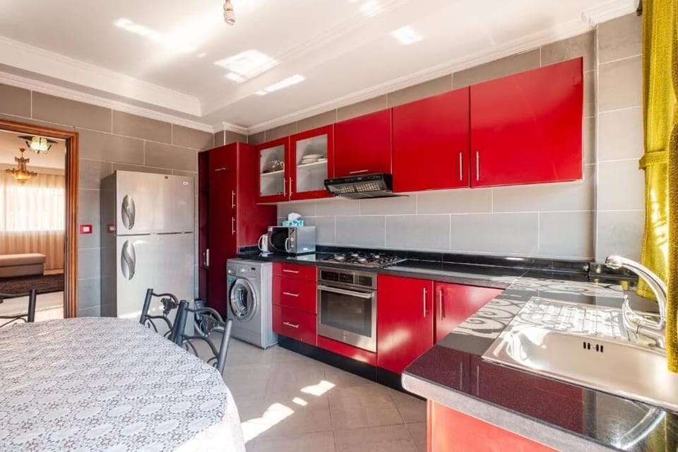 Apartment, Balcony, City View | Private kitchen