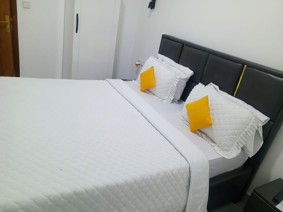 Single Room, Balcony, City View | WiFi (free)