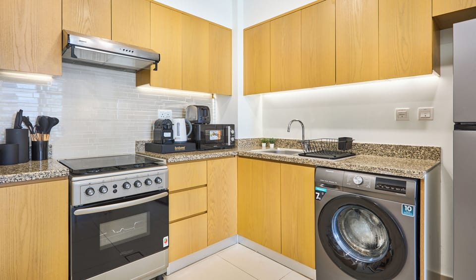Superior Apartment, City View | Private kitchen | Espresso maker, coffee/tea maker, electric kettle
