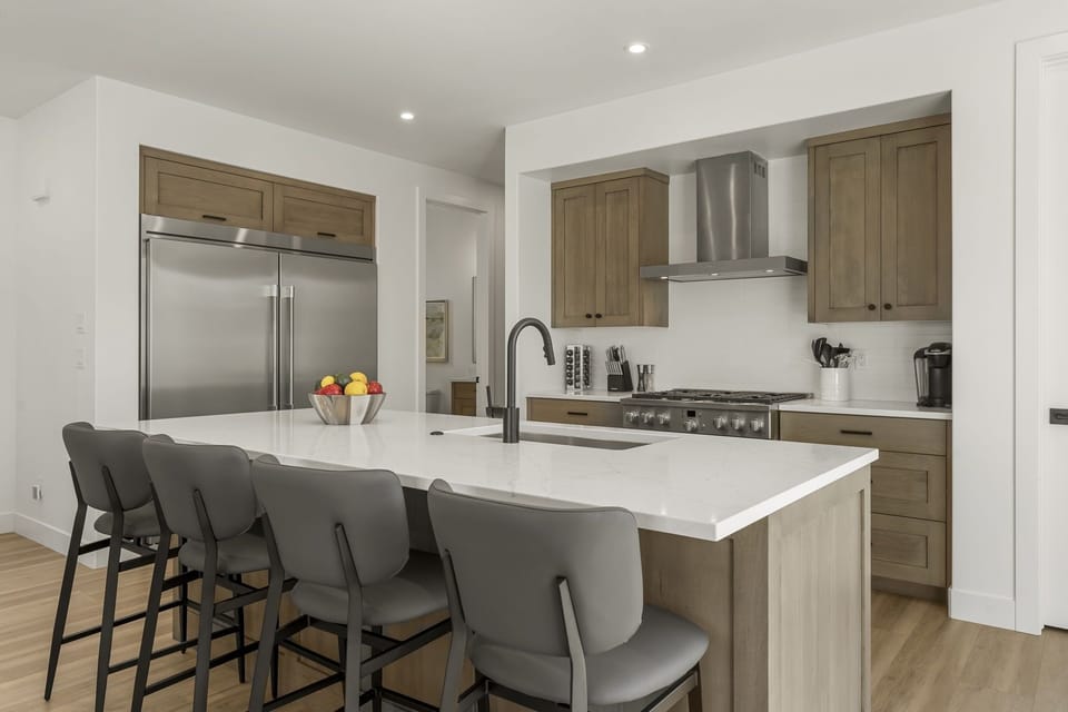 Townhome, 5 Bedrooms | Private kitchen | Coffee/tea maker, fridge, oven, toaster