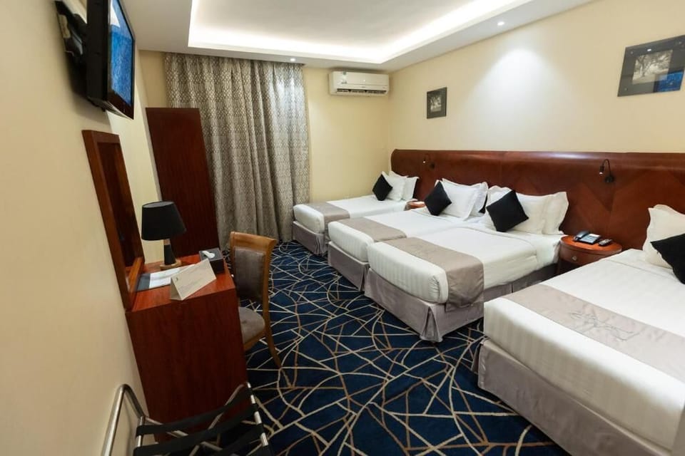 Room | WiFi (free)