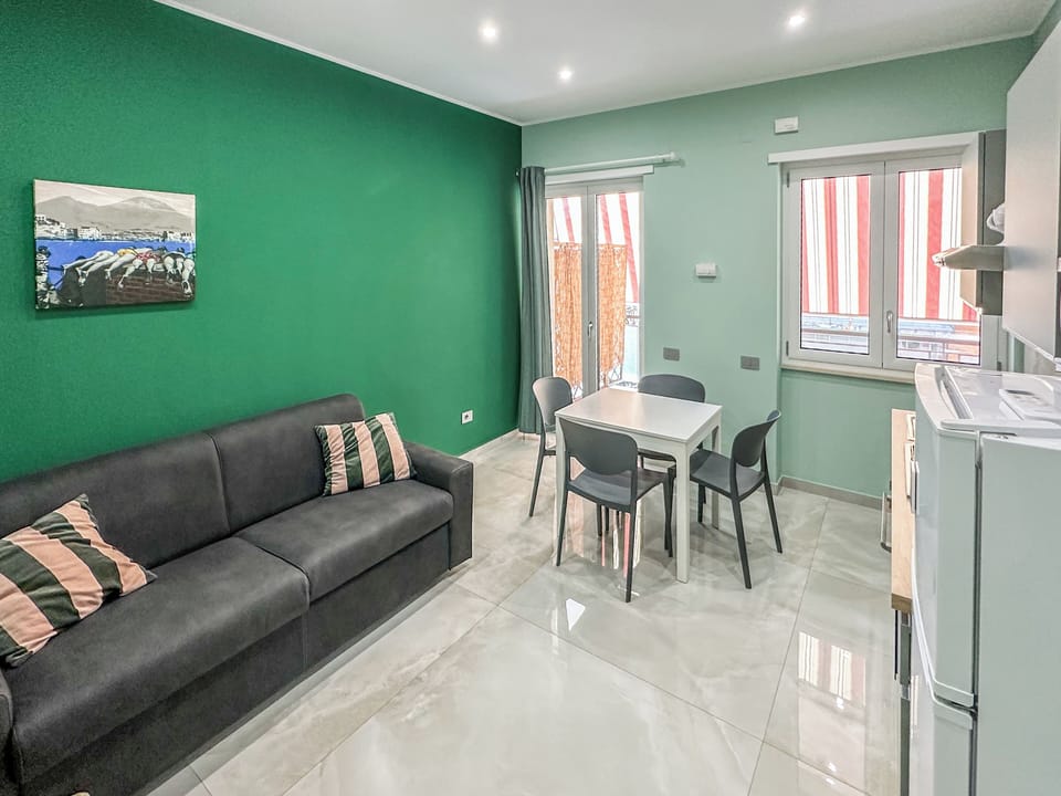 Apartment, Balcony, City View | Living area