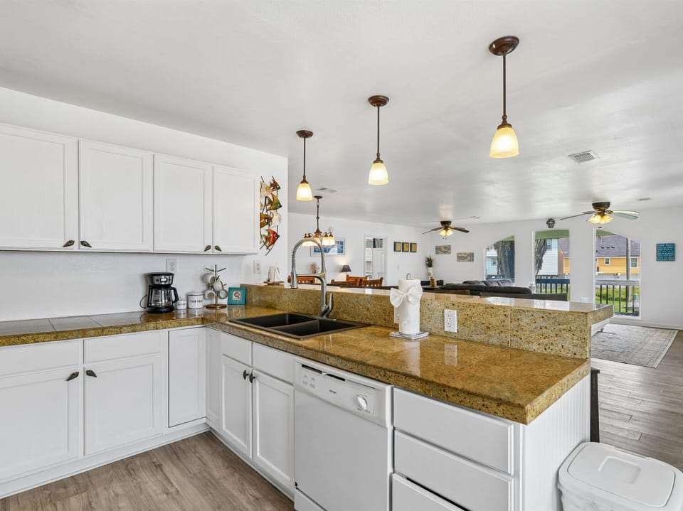 House (3 Bedrooms) | Property amenity