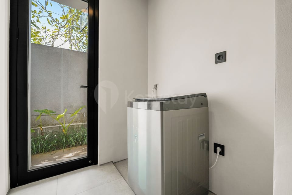 Villa, 3 Bedrooms, Pool View | Laundry