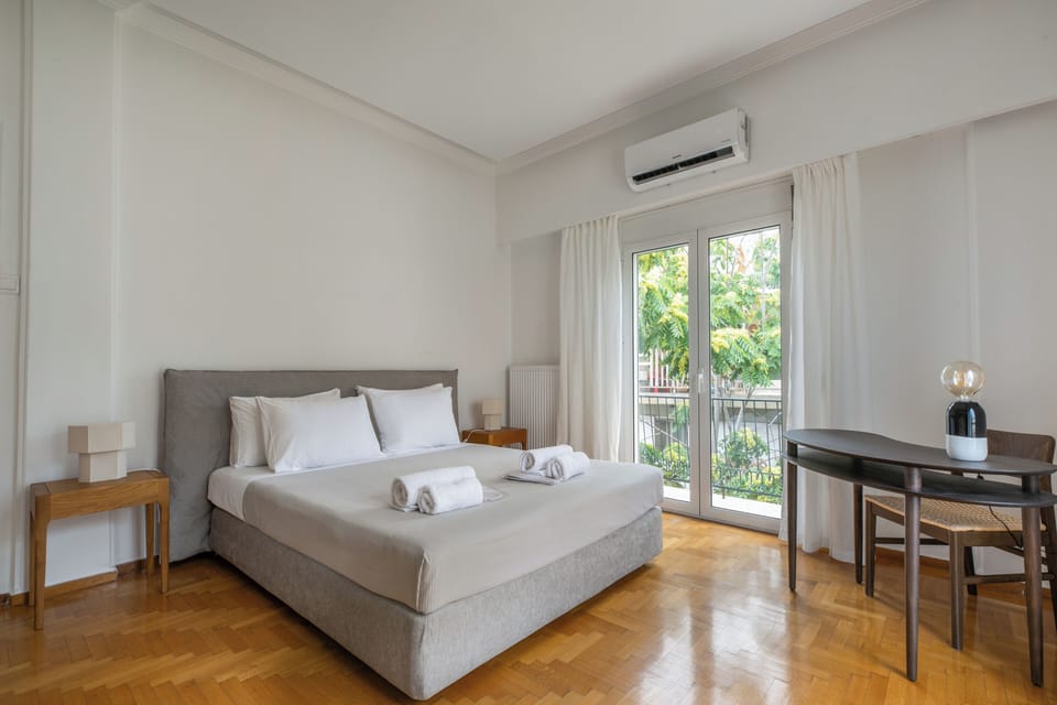 Apartment, 3 Bedrooms | Soundproofing, iron/ironing board, WiFi (free)