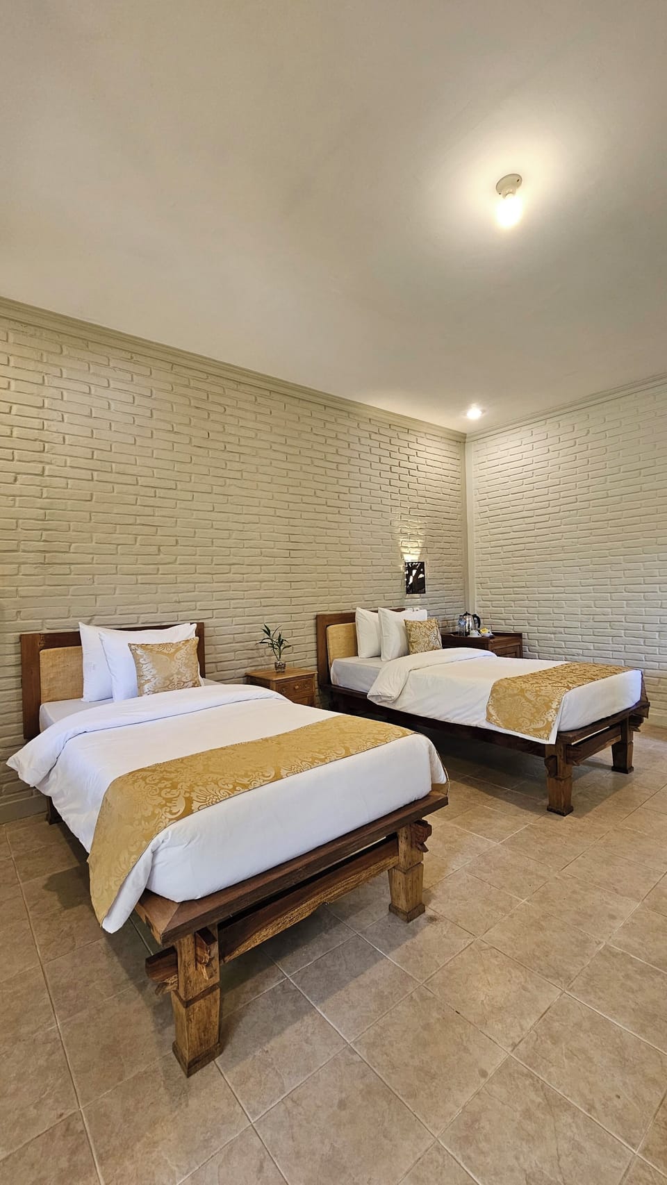 Superior Twin Room | WiFi (free)
