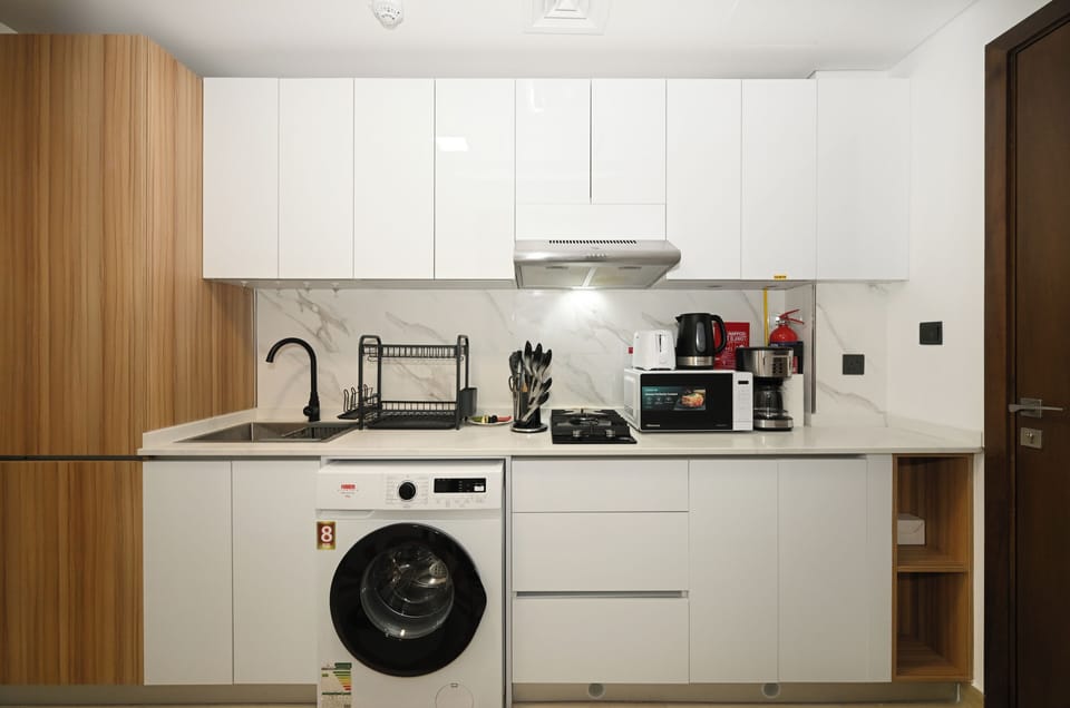 Apartment, Balcony | Private kitchen