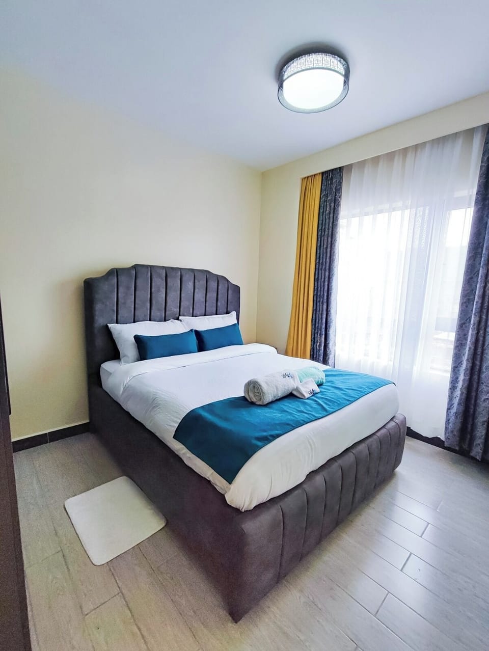 Classic Apartment, City View | Desk, laptop workspace, iron/ironing board, WiFi (free)
