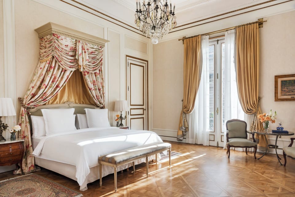 Egyptian cotton sheets, premium bedding, minibar, in-room safe