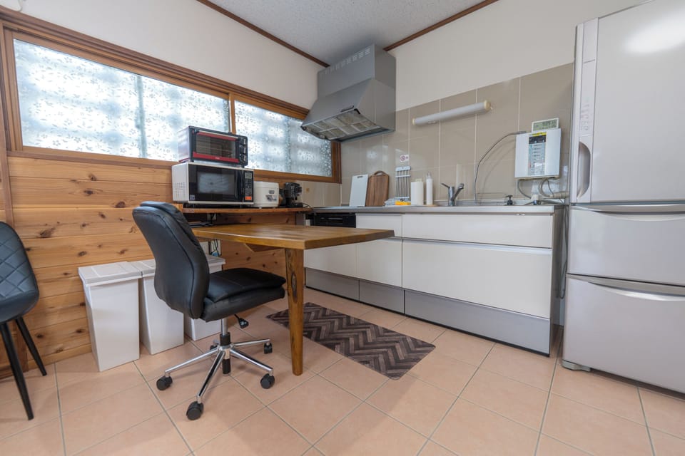 Basic Quadruple Room | Private kitchen