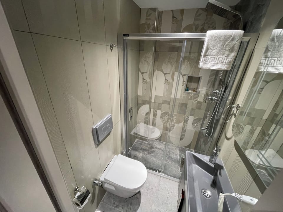 Double or Twin Room, Balcony | Bathroom | Hair dryer, towels, soap, shampoo
