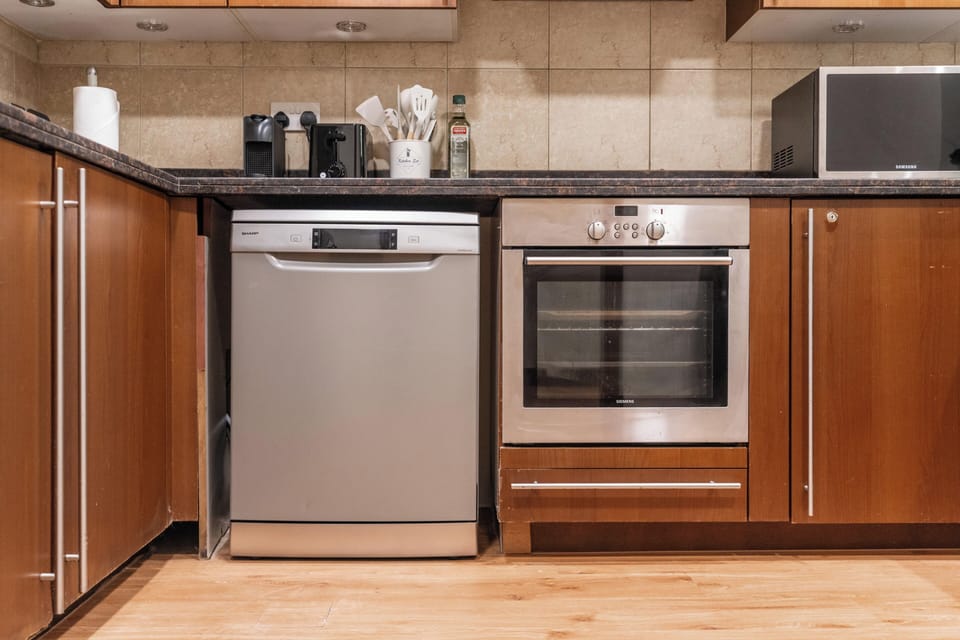 Superior Apartment, Balcony, City View | Private kitchen | Espresso maker, coffee/tea maker, electric kettle