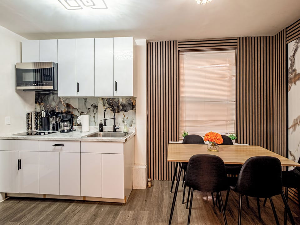 Condo, 3 Bedrooms | Private kitchen