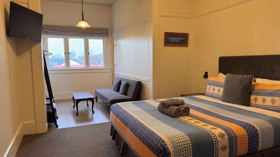 Comfort Double Room, Shared Bathroom, Garden View | WiFi (free), bed sheets