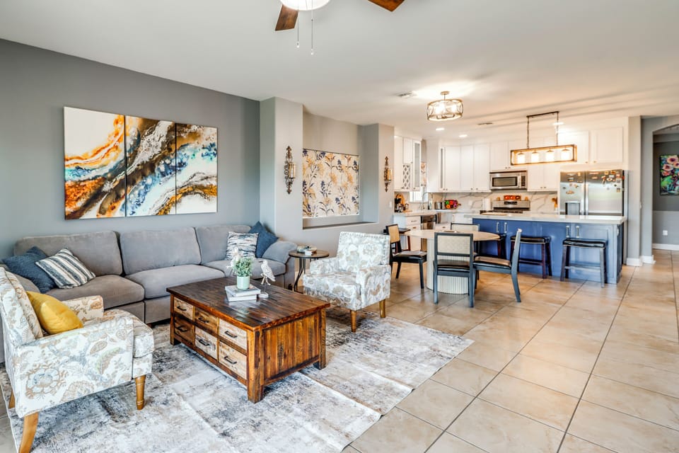 House (4 Bedrooms) | Interior